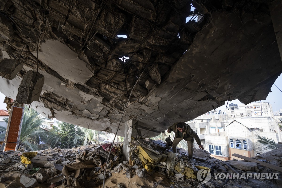 이스라엘 진격 임박한 '절망의 압력솥' 라파…공습에 44명 사망
