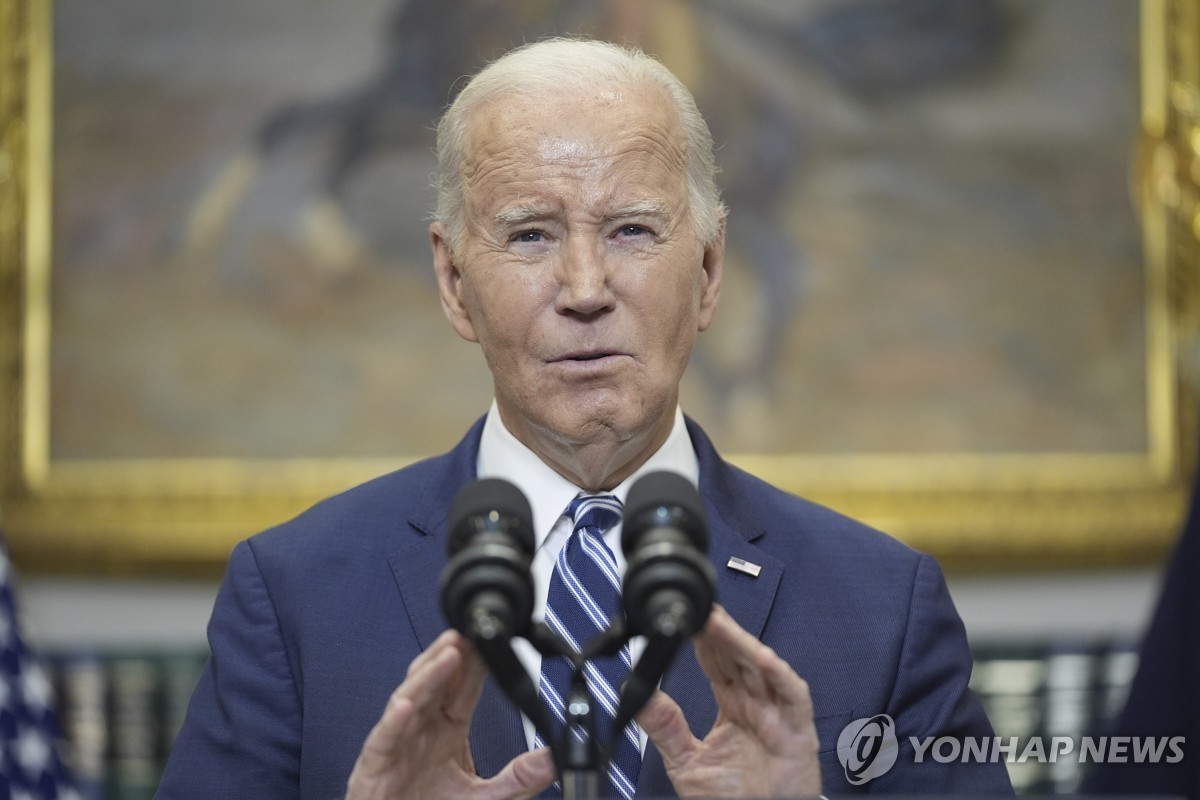 바이든 "나발니 죽음, 푸틴 책임…러 공격하면 美, 나토 지킬것"(종합)