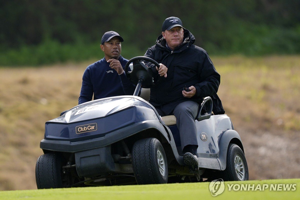 감기가 망친 '골프 황제'의 복귀전…안도 속 불안감은 여전