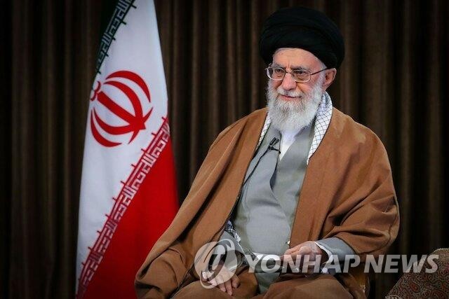 이란 최고지도자, 무슬림 국가에 이스라엘과 '경제 단절' 촉구