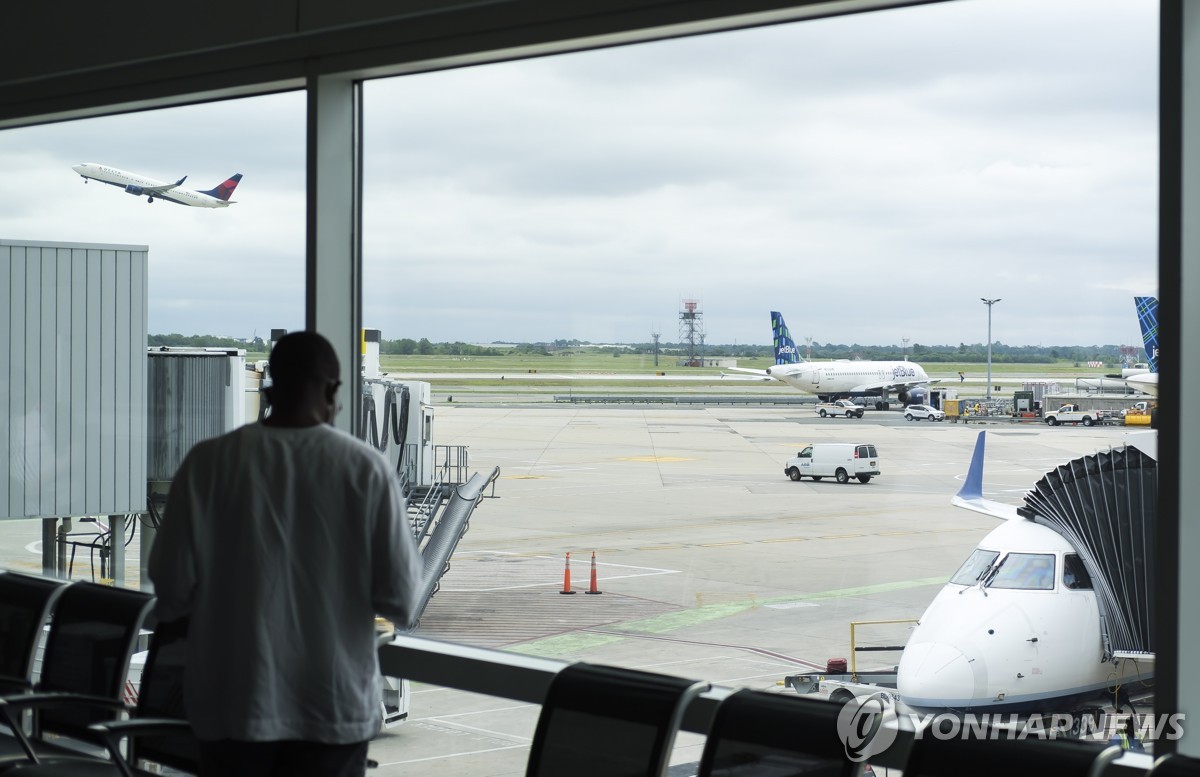 미, 중국 여객기 취항 허용 편수 주당 50편으로 확대