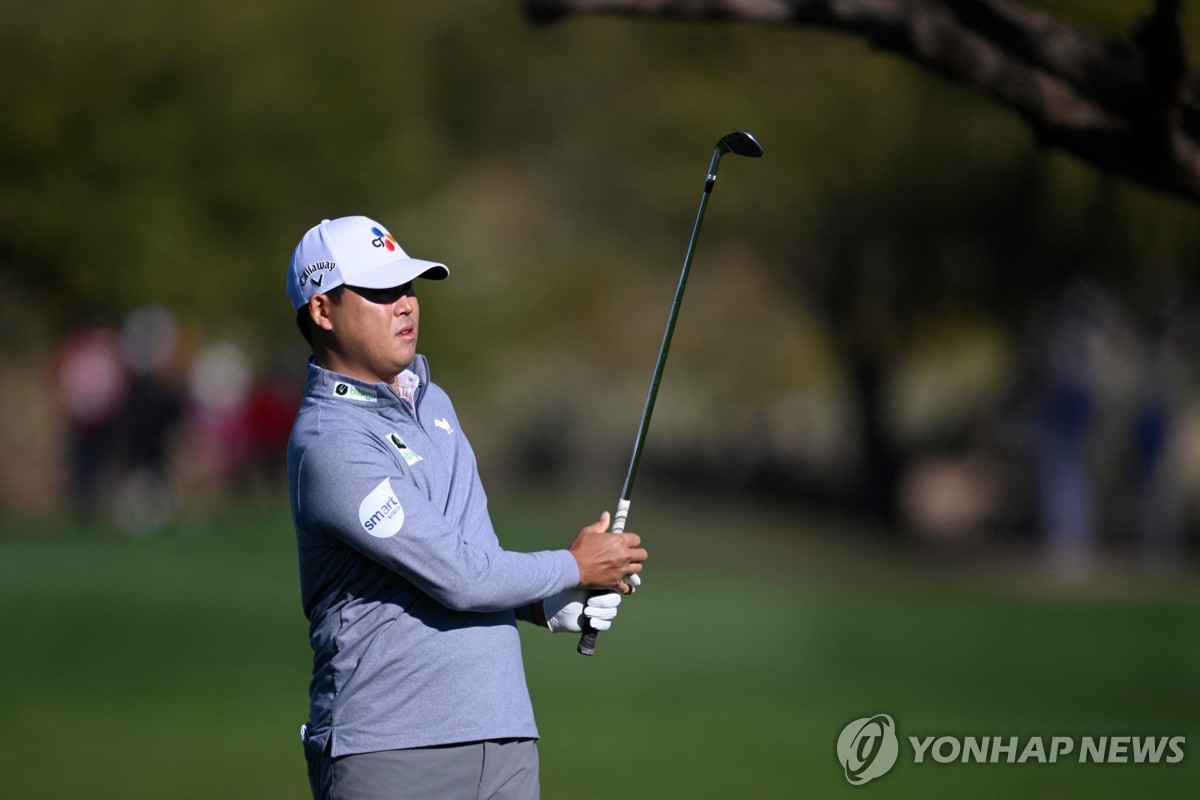 테일러, 체력전 속 PGA 투어 피닉스오픈 우승…김시우 공동 12위