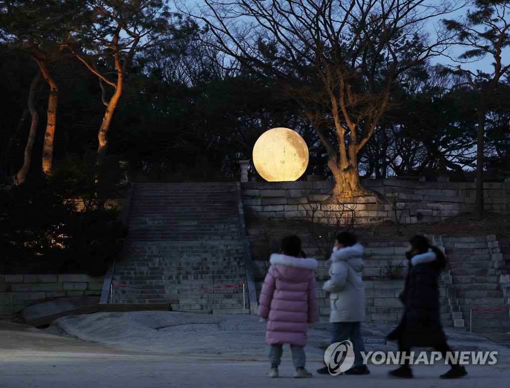 궁궐서 빛나는 보름달…"대보름 맞아 창경궁 놀러오세요"