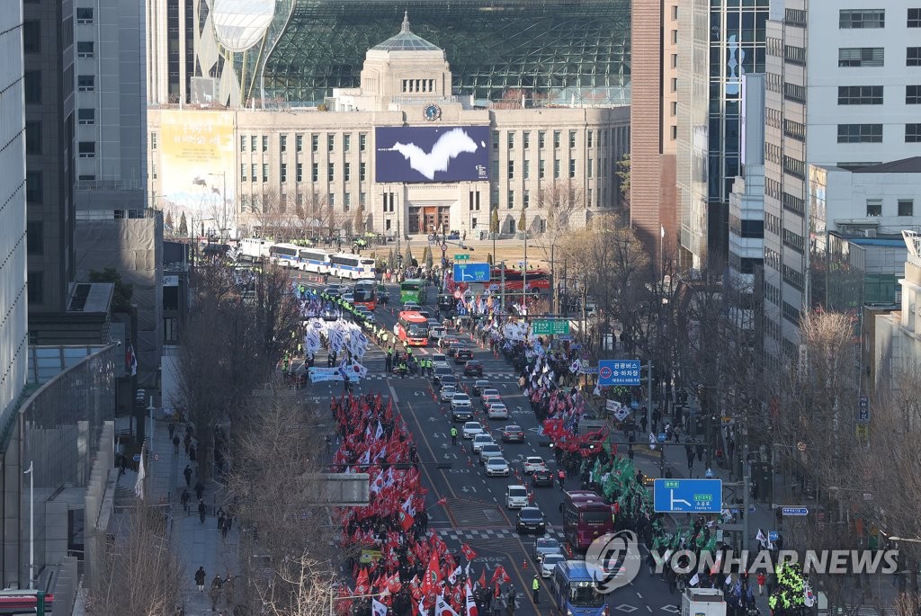3·1절 연휴 의협·보수단체 대규모 집회…경찰 "엄정 대응"(종합)