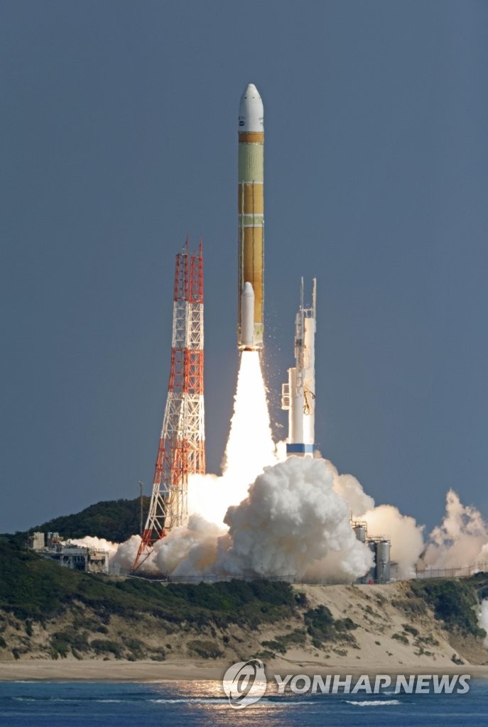 일본, 신형 H3 로켓 발사…실패 1년 만에 재도전