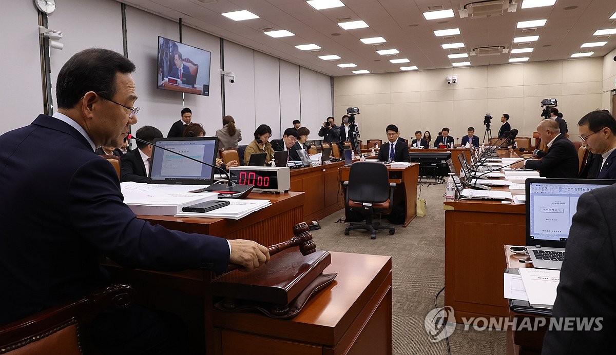 경영·노동계, 공무원연금·국민연금 통합에 한목소리 반대