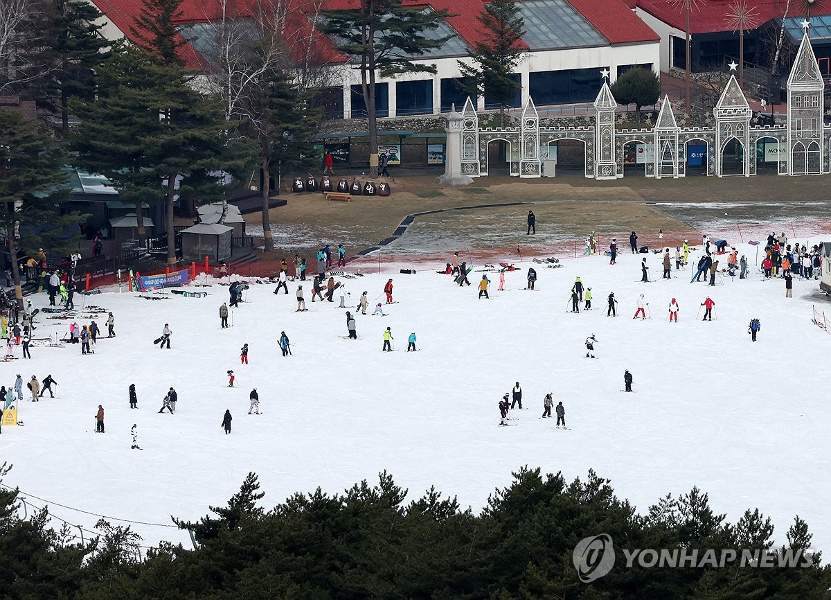 "연휴 끝" 전국 고속도로 도심진입 일부 구간 지·정체