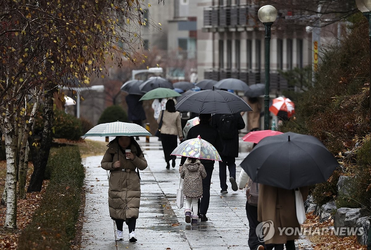 전국에 종일 비·눈…강원산지 최대 30㎝ 이상 등 영동에 대설