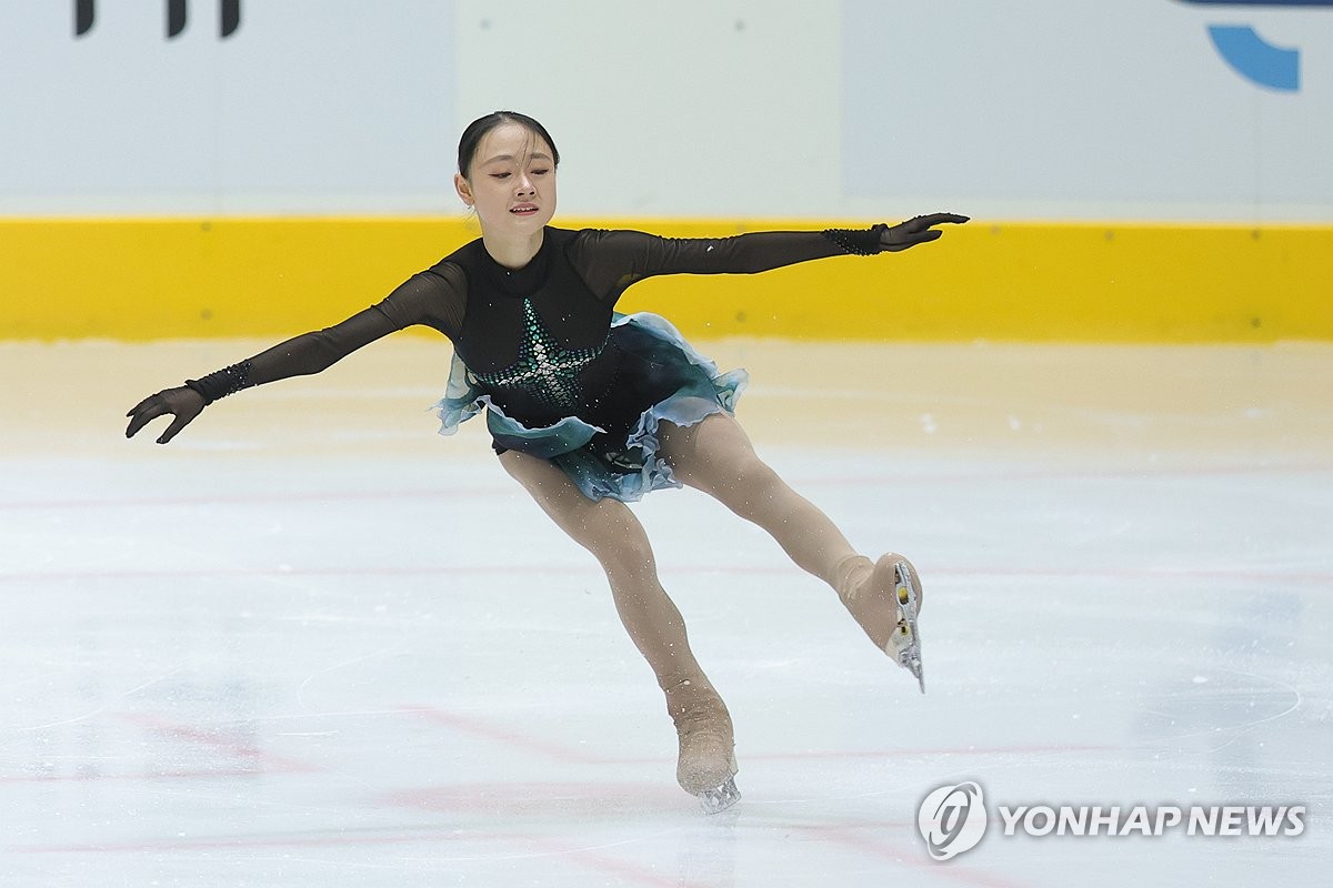 '점프 실수' 피겨 이해인, 4대륙선수권 쇼트 11위…2연패 먹구름