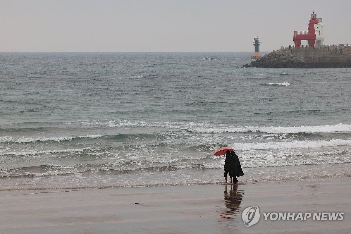 제주 흐리고 가끔 비…예상 강수량 5∼20㎜