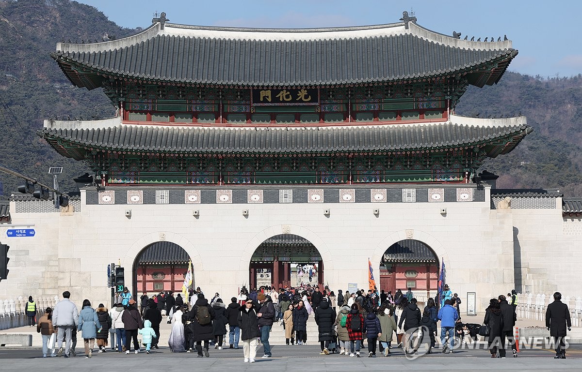 [내일날씨] 대체로 흐리고 가끔 비…낮 기온 10도 안팎