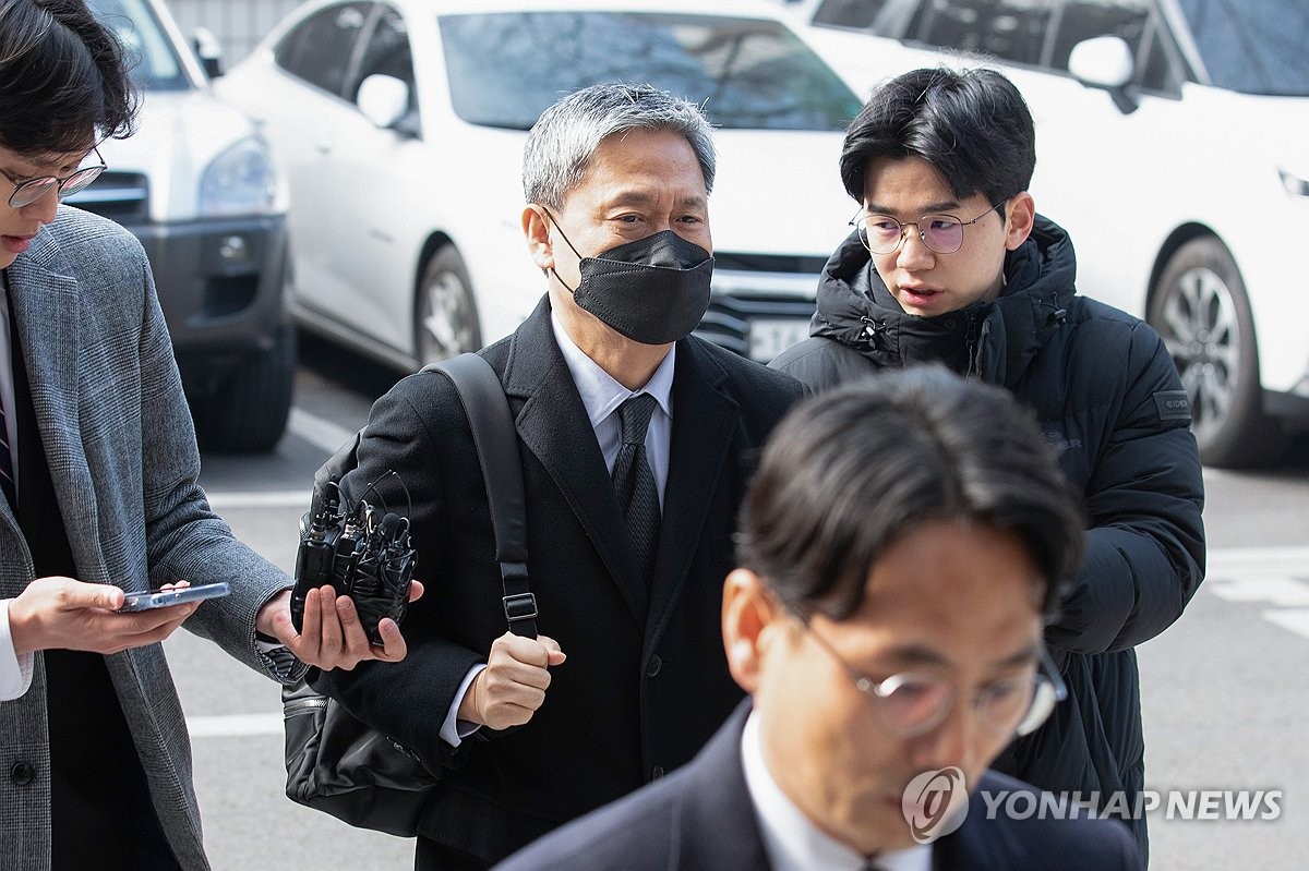 '제작사 고가인수 의혹' 김성수 카카오엔터 대표 구속영장 기각(종합)