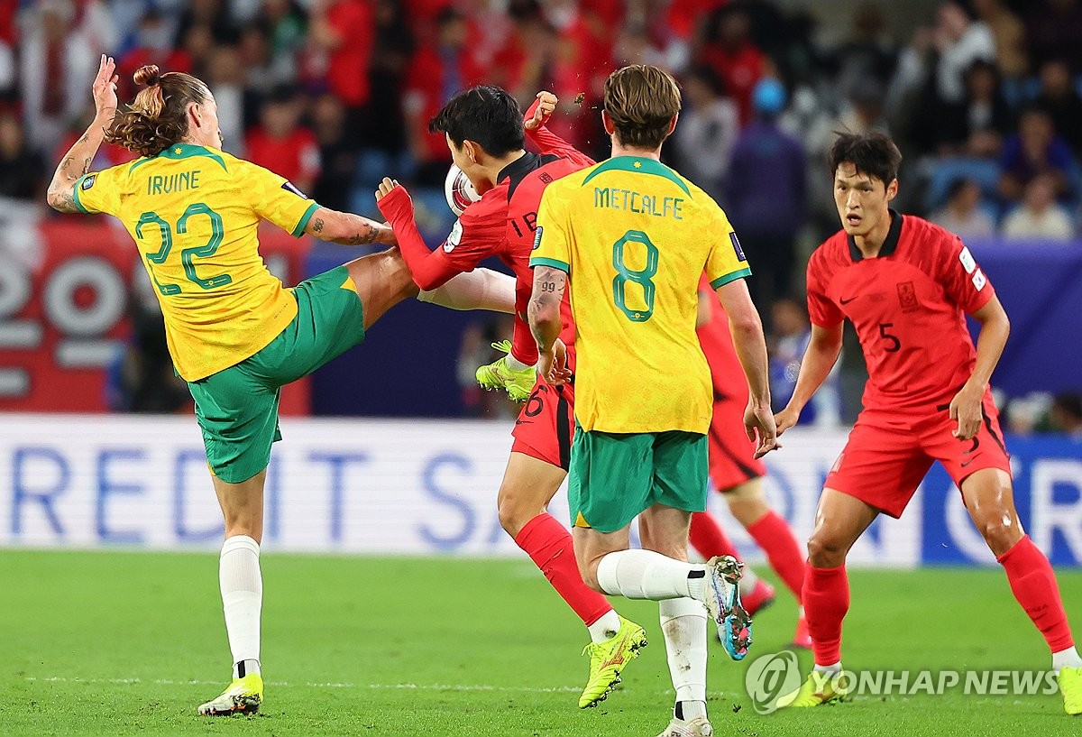 클린스만호, 호주와 아시안컵 8강전 전반 0-1로 끌려가