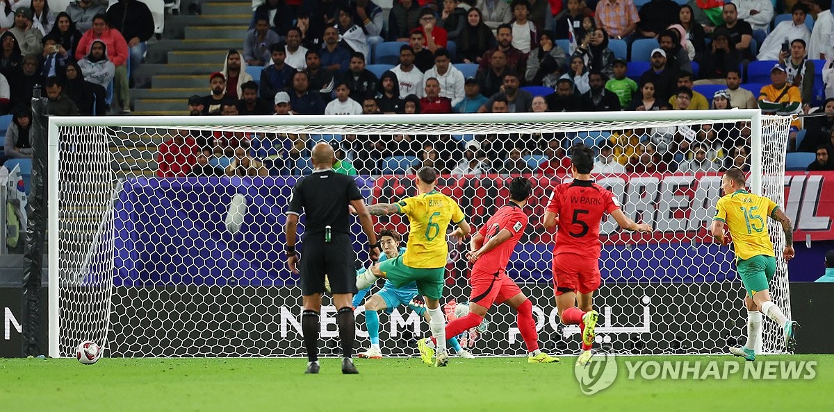 클린스만호, 호주와 아시안컵 8강전 전반 0-1로 끌려가