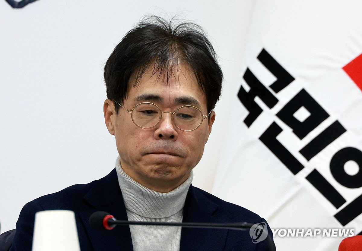 김경율 "노무현재단의 행각, 20만㎞ 소나타를 1억원에 산 것"