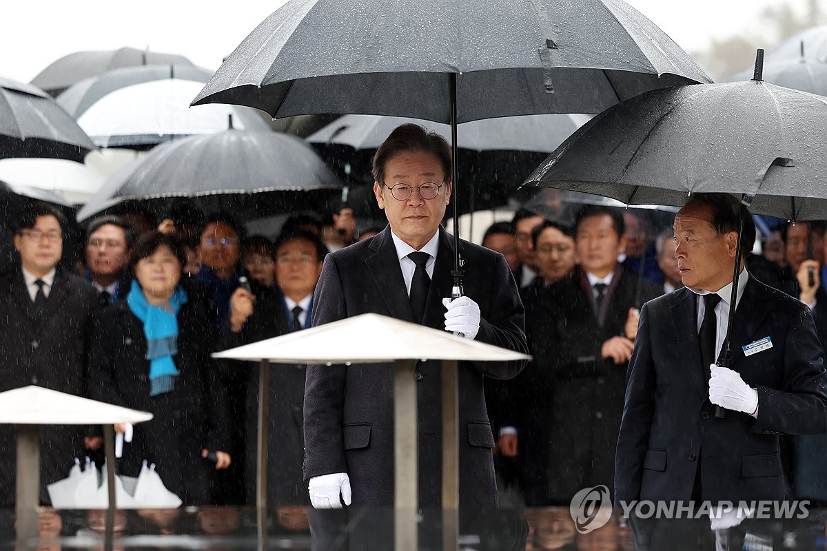 민주, 준연동형 유지 결정…이재명 "통합형 비례정당 준비"(종합)