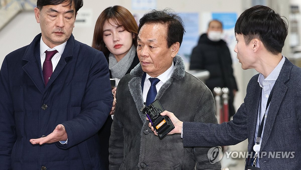 '김인섭·이재명 특수관계' 인정…청탁 실현여부는 판단 안해