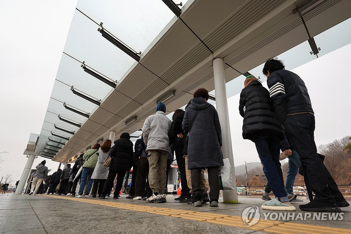 [르포] 전공의 줄사직에 불안한 환자들…"사태 커지지 않아야"