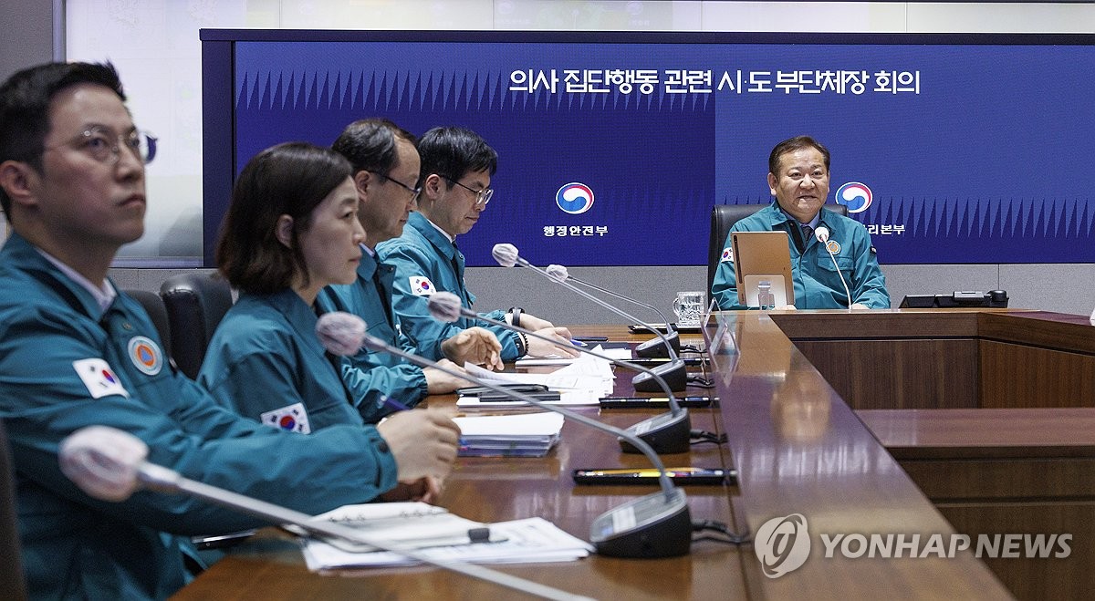 소비자단체 "의사단체 집단행동 중단해야…의사 정원 확대 필요"