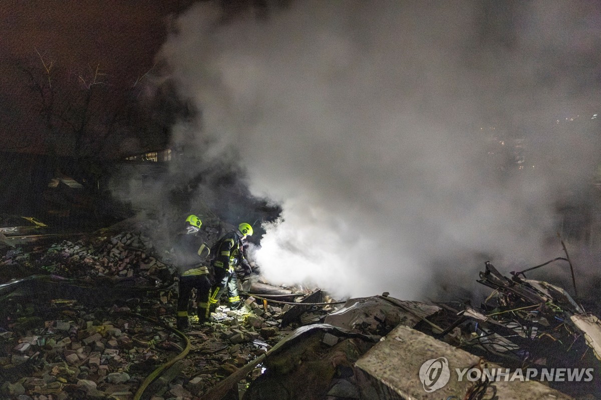 유럽, 우크라에 '파병' 검토…러 "직접 충돌로 변할수도" 경고(종합)