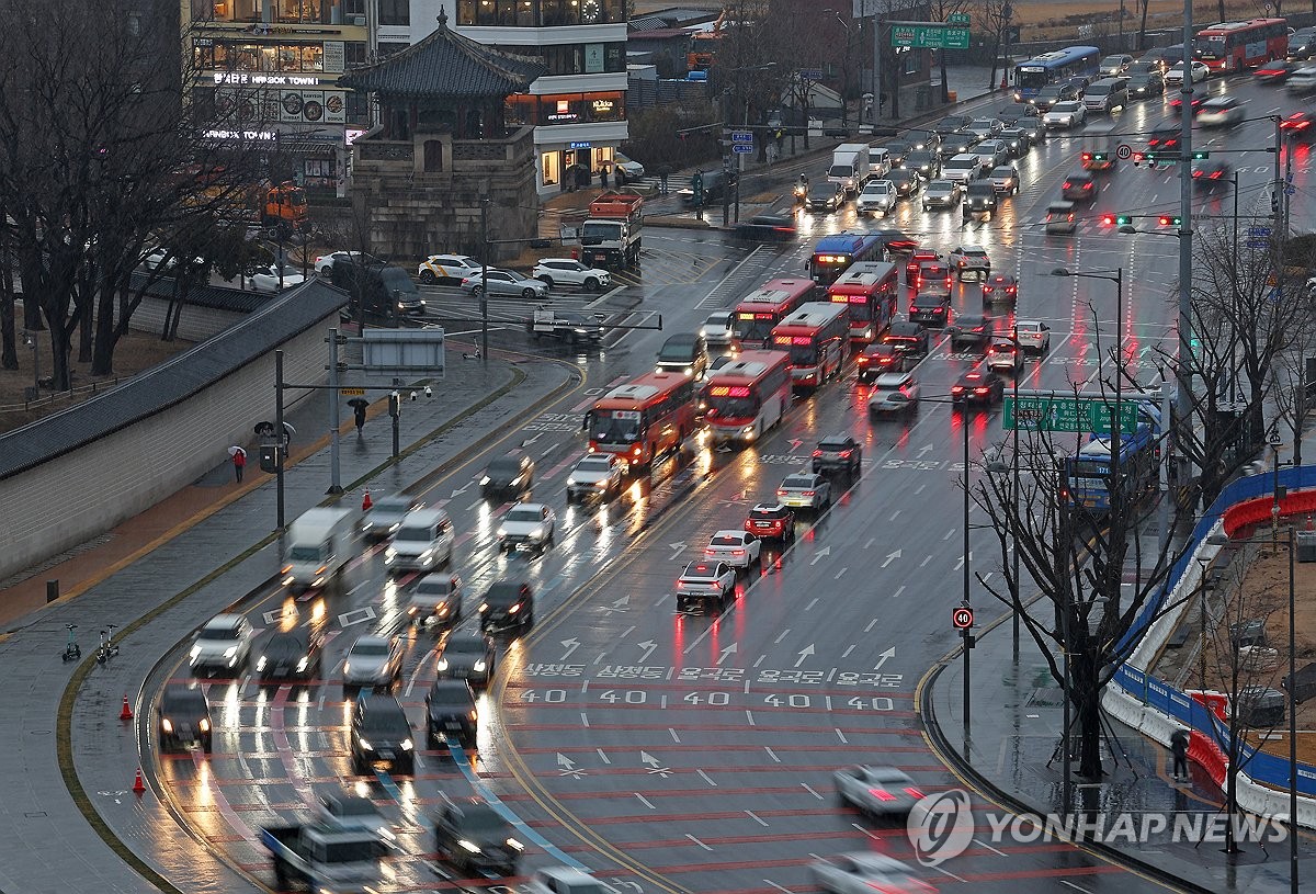 [내일날씨] 일부 지역 눈·비 계속…중부 아침 영하권