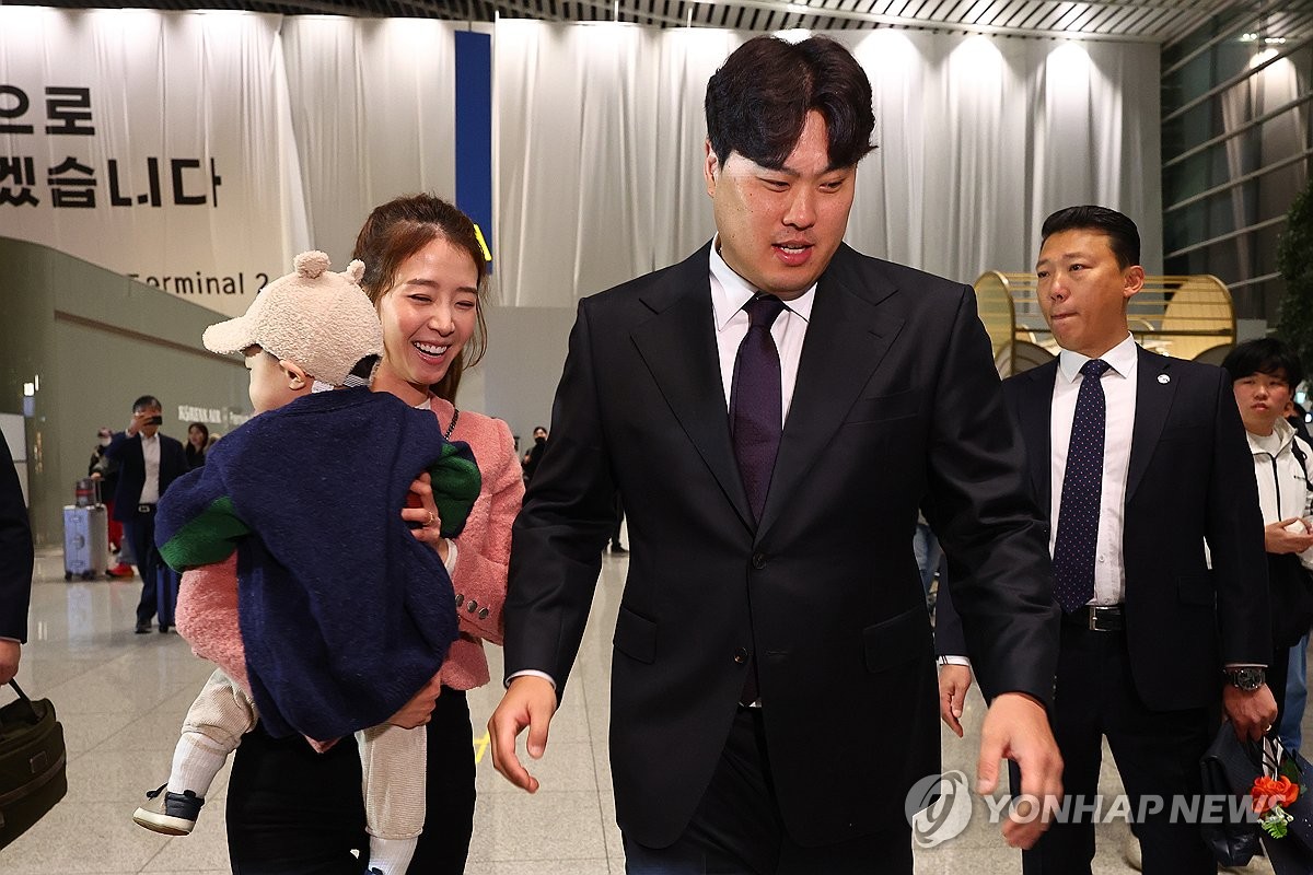 류현진 아내 배지현 씨 "고생한 남편, 한국 돌아오고 싶어 했다"