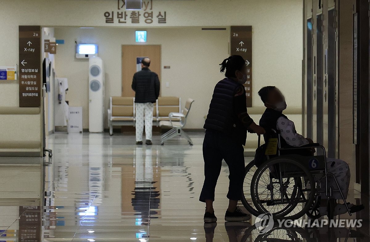 의대 교수들 "의협 대표성 한계있어…우리와 협의하자"(종합)