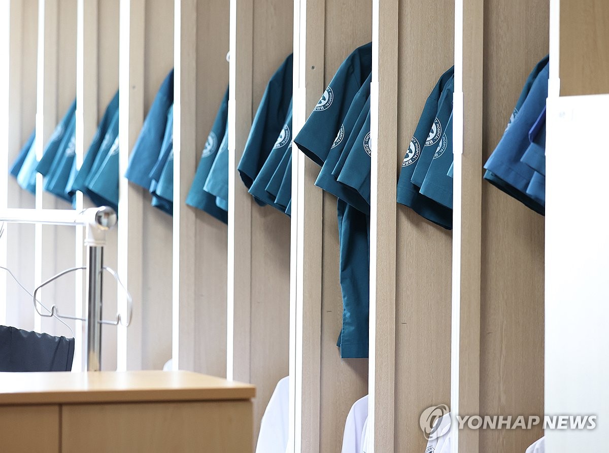 "순직하게 생겼다" 광주·전남 3차병원 잔류 의료진 비상