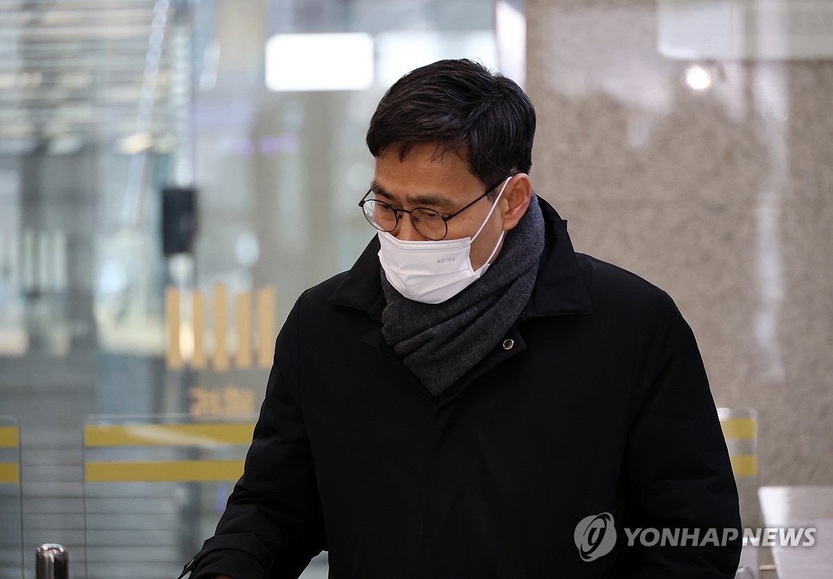 [1보] '통계조작 의혹' 前 국토부 차관 등 2명 구속영장 또 기각