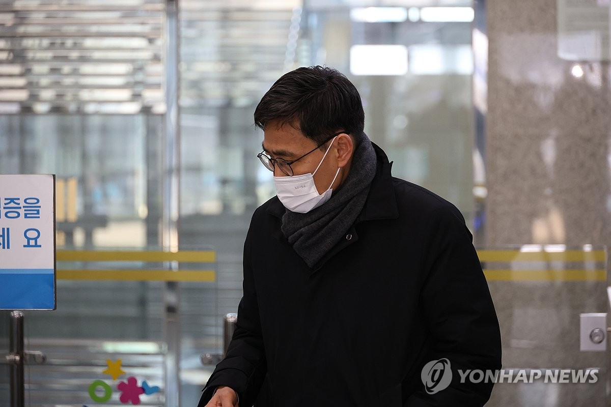 '통계 조작 의혹' 전 국토부 차관 등 2명 구속영장 또 기각(종합)