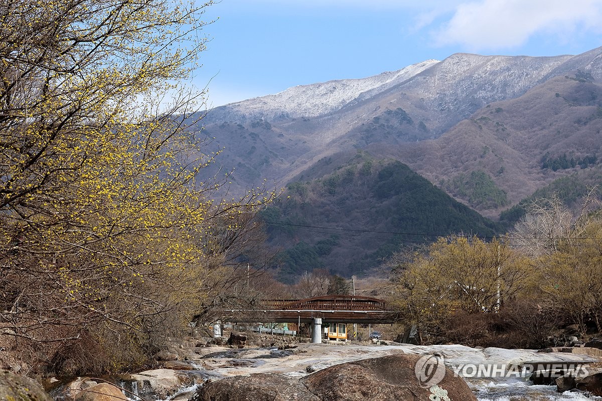 전국 가끔 구름 많고 미세먼지는 양호…낮 최고 13도