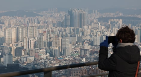 서울 남산에서 바라본 서울 시내 전경. 사진=연합뉴스