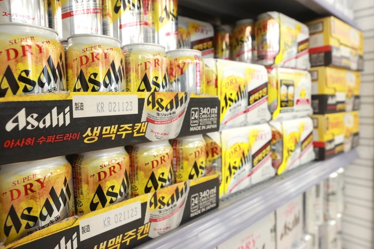 서울 시내 한 대형마트에 진열된 일본 맥주. 사진=연합뉴스