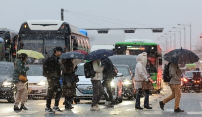 출근길 빙판 주의보…동남권 제외 서울 전역에 대설주의보