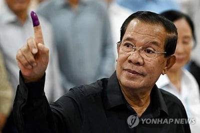 캄보디아 상원 선거…'38년 집권' 훈센, 의장으로 막후권력 쥘듯