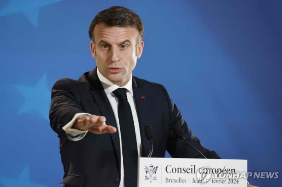 Strategic Ambiguity: Macron’s Bold Move on NATO Troops in Ukraine