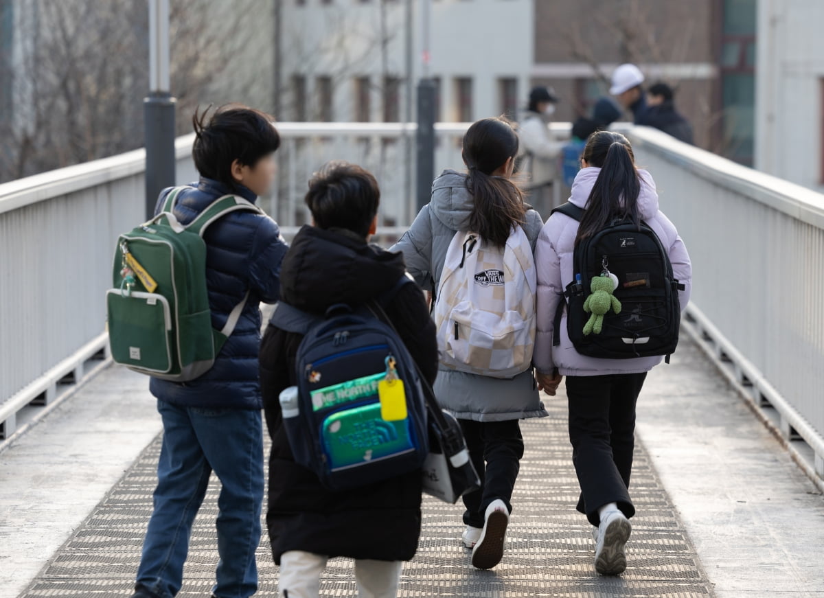 저출산 속도가 빨라지면서 최근 10년 사이 우리나라 18세 미만 아동 인구가 200만명 넘게 줄었다. 올해는 700만명 선이 깨질 것으로 보인다./사진=뉴스1