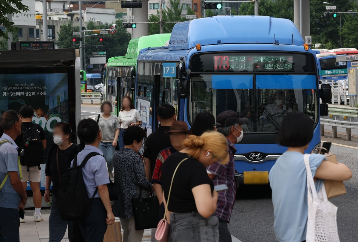 메이저카지노사이트 시내버스 노사 오늘 막판 교섭…결렬 땐 내일 총파업