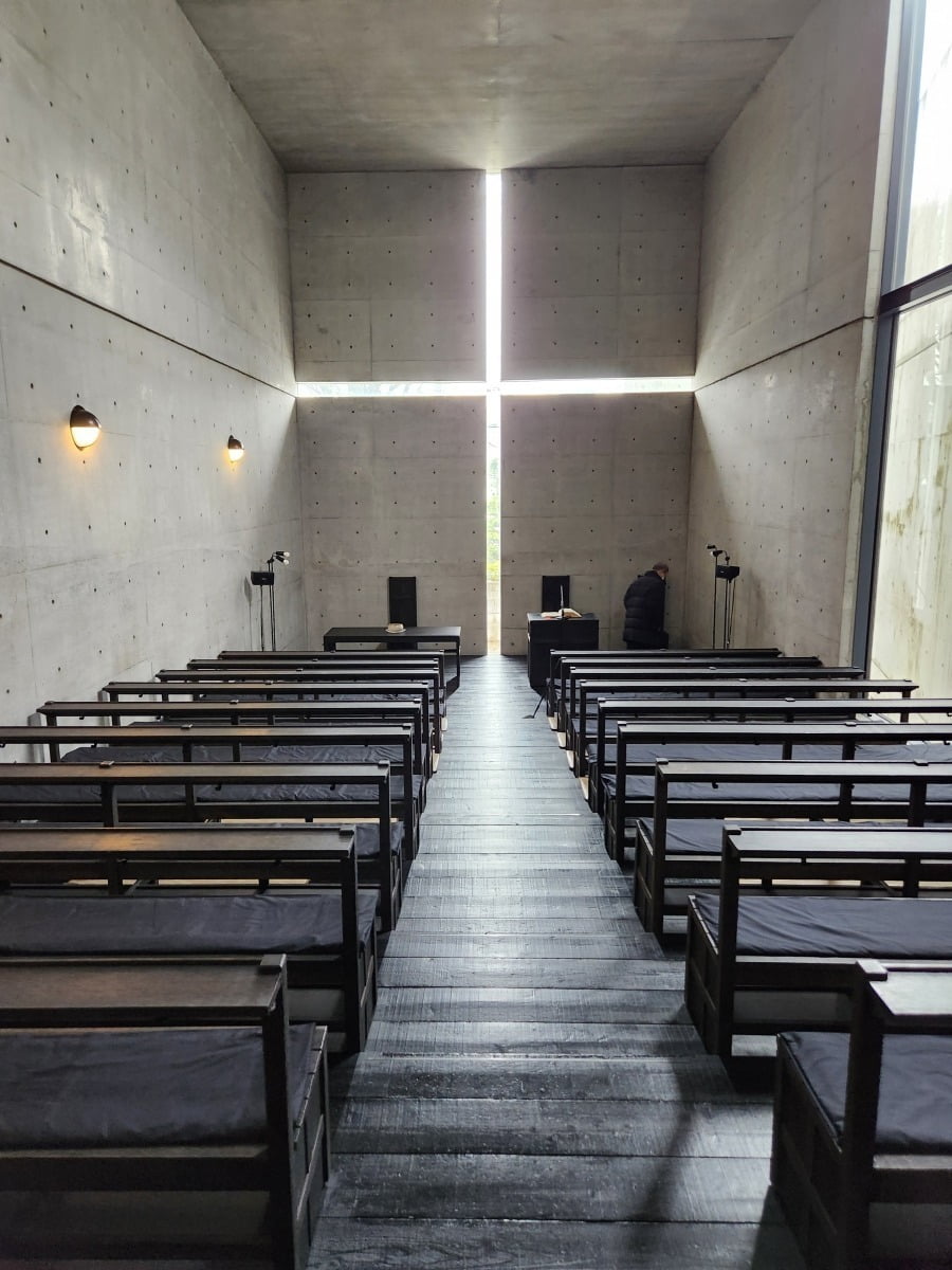 안도 다다오의 '빛의 교회' 내부. 성수영 기자