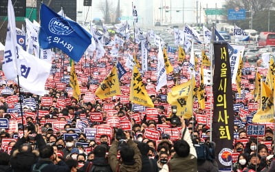 의사들도 '블랙리스트' 비판…"집단 괴롭힘 부추기는 상황 개탄"