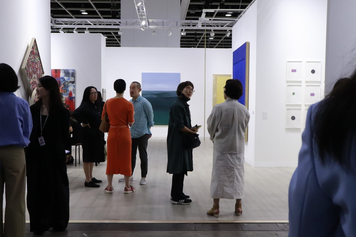 글로벌 미술시장 '풍향계' 아트바젤 홍콩 2024 개막…초반 분위기는 '한산'