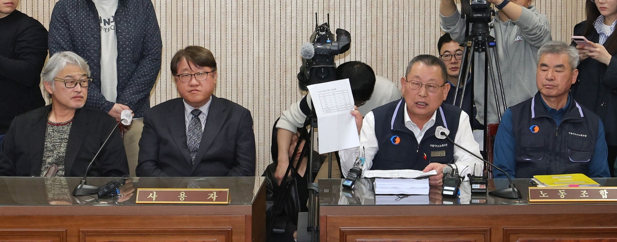 [포토] 서울 시민의 발 '버스', 노사 오늘 막판 교섭 나서