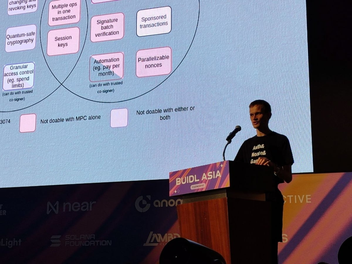 27일 서울 송파구에서 개최된 '비들 아시아 2024'에서 비탈릭 부테린 이더리움 창립자가 강연을 진행하고 있다. / 사진=이영민 블루밍비트 기자