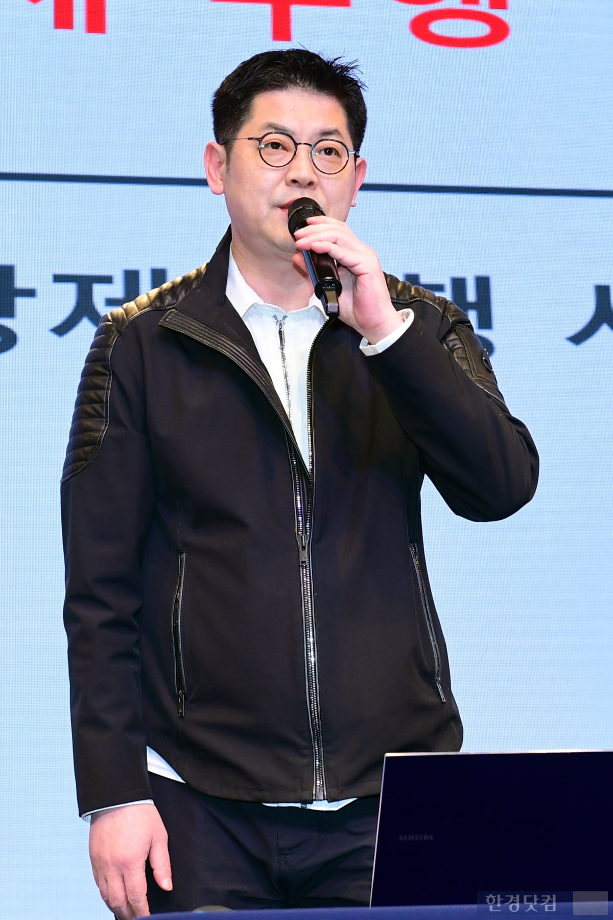 [포토] '오메가엑스 강제추행 사건' 입장 발표하는 황성우 대표