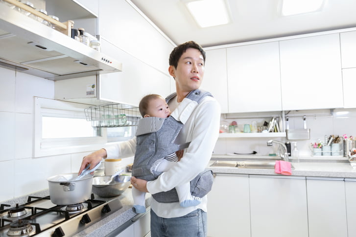 “저 육아휴직 좀···승진은 꿈도 꾸지 마” 육아휴직 늘지 않는 이유 