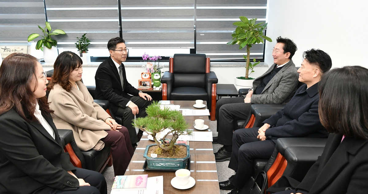 "전국구 관광도시로 도약"…원주시, 강원관광재단과 머리 맞댔다