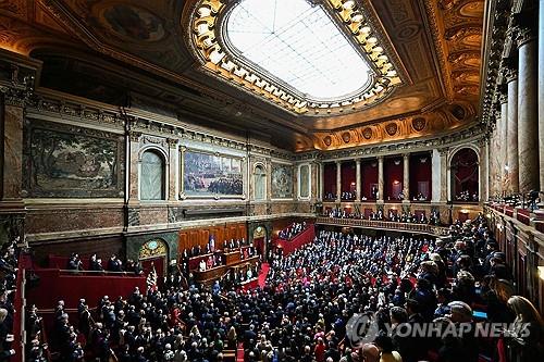 [1보] 프랑스 의회, '낙태 자유 명시' 개헌 승인…세계 최초
