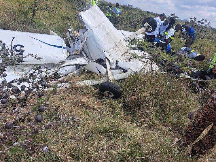 케냐서 여객기-훈련기 이륙 직후 충돌 2명 사망