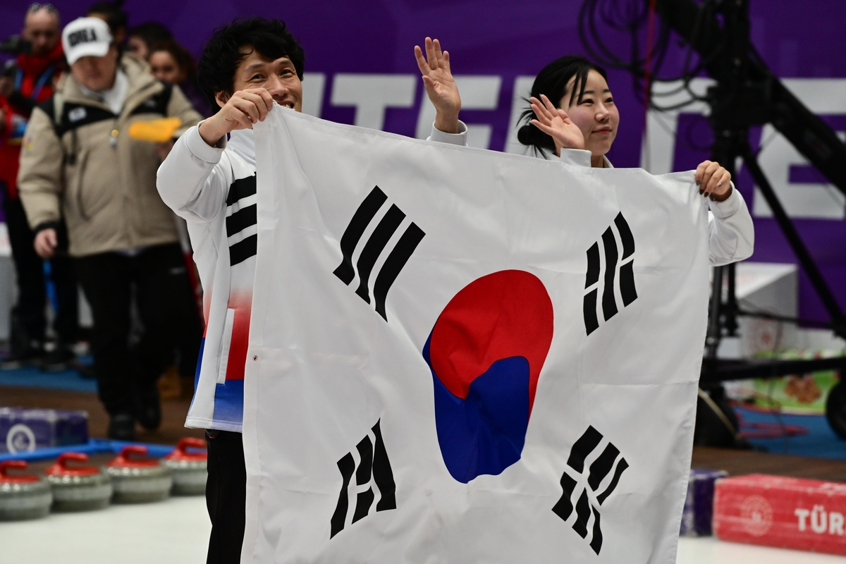 청각장애 컬링 윤순영-김지수, 한국 선수 최초 데플림픽 은메달