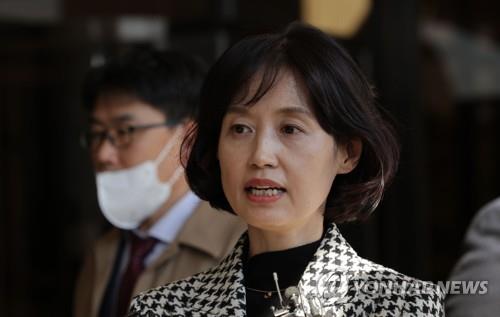 조국혁신당, '尹 찍어내기 감찰관여' 의혹속 해임된 박은정 영입